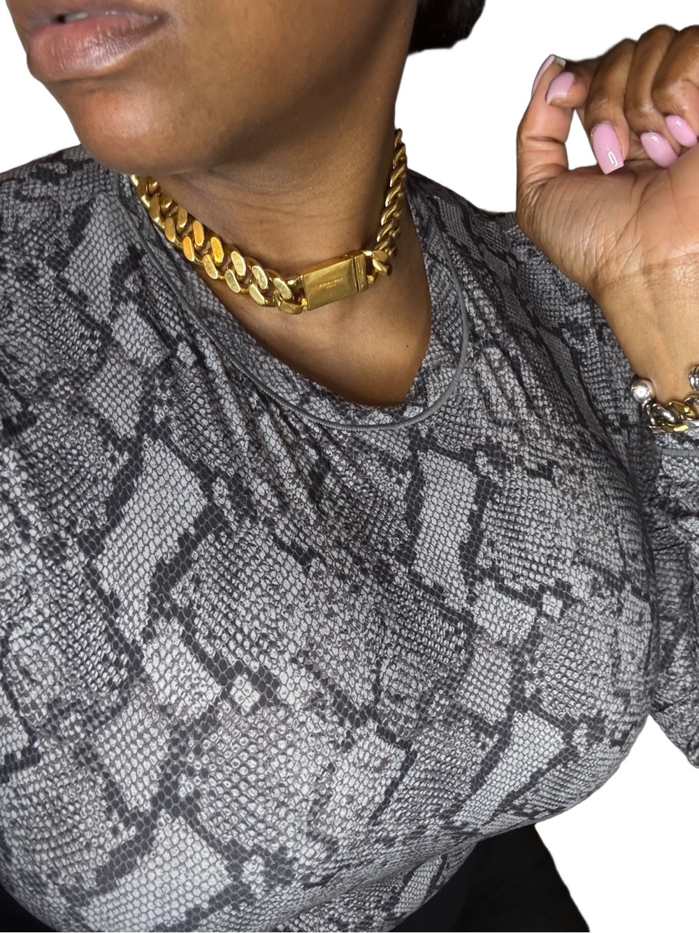 Saint Laurent Gold Link Collar Necklace - Picture 5 of 6